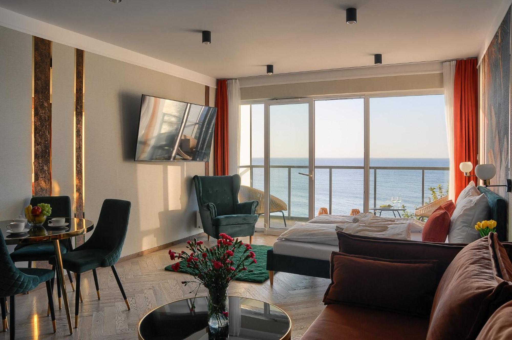 Apartament Z Widokiem Na Morze- Ustronie Apartments Nadmorski Luksus Apartamenty Ustronie Morskie Luaran gambar